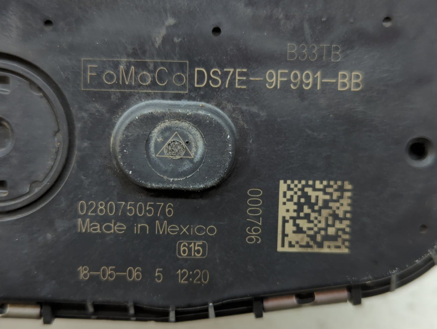 2015-2018 Ford Edge Throttle Body P/N:DS7E-9F991-BD DS7E-9F991-BB Fits Fits 2014 2015 2016 2017 2018 2019 2020 2021 2022 OEM