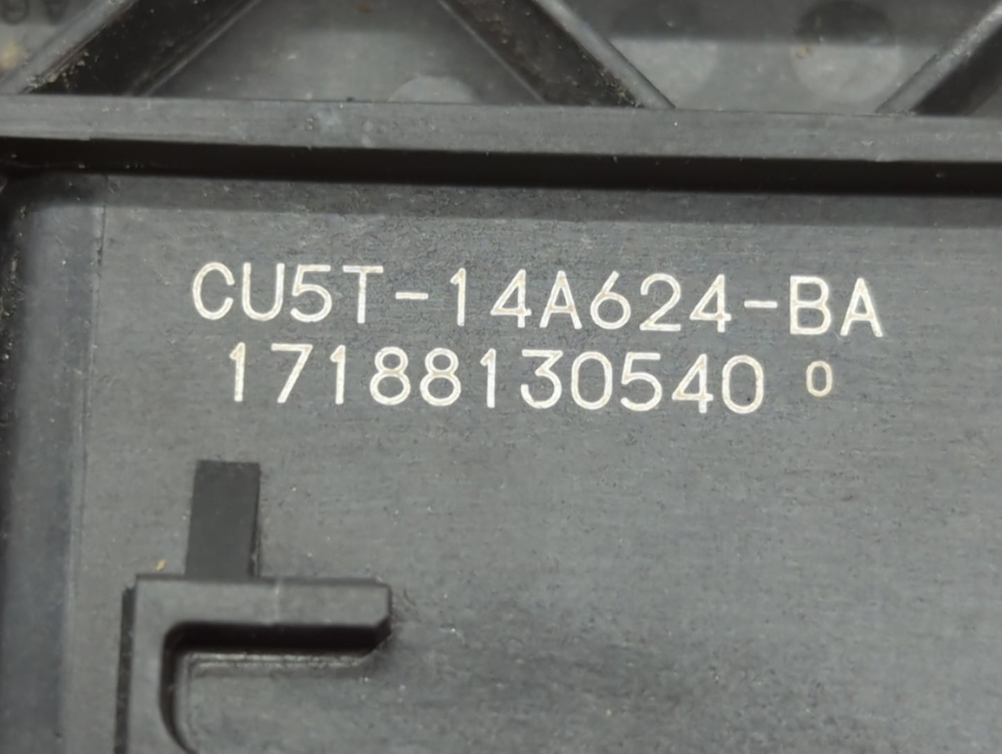 2015-2018 Ford Edge PCM Engine Control Computer ECU ECM PCU OEM P/N:FB5A-12B684-CA G2GA-12A650-BSA Fits OEM Used Auto Parts 