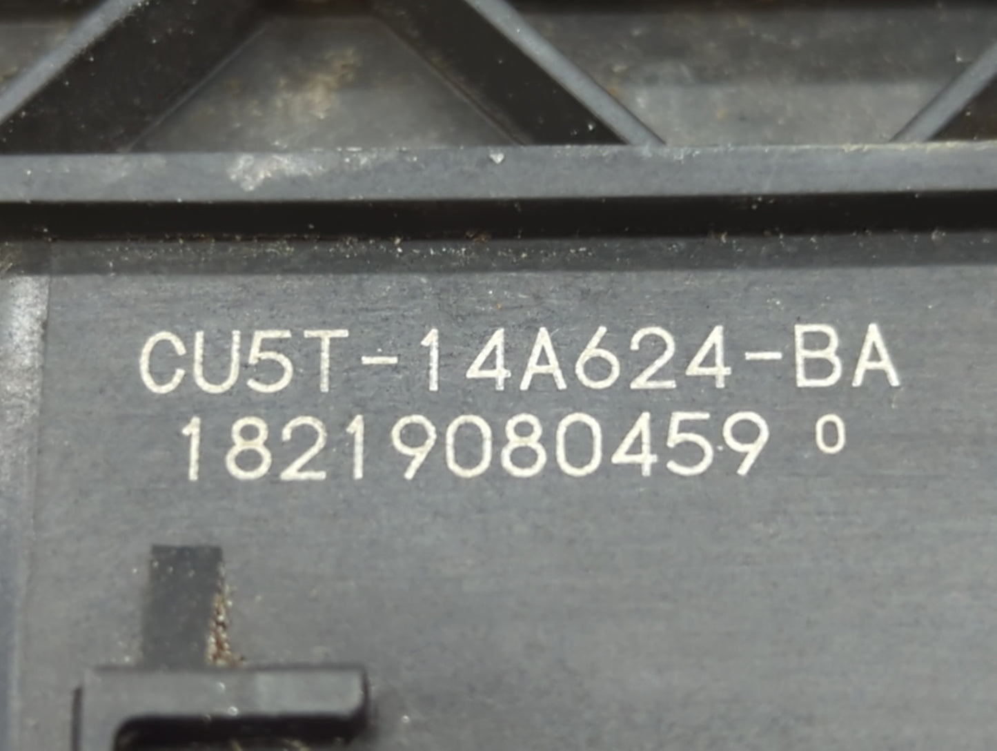 2015-2018 Ford Edge PCM Engine Control Computer ECU ECM PCU OEM P/N:FB5A-12B684-CA G2GA-12A650-BSA Fits OEM Used Auto Parts 