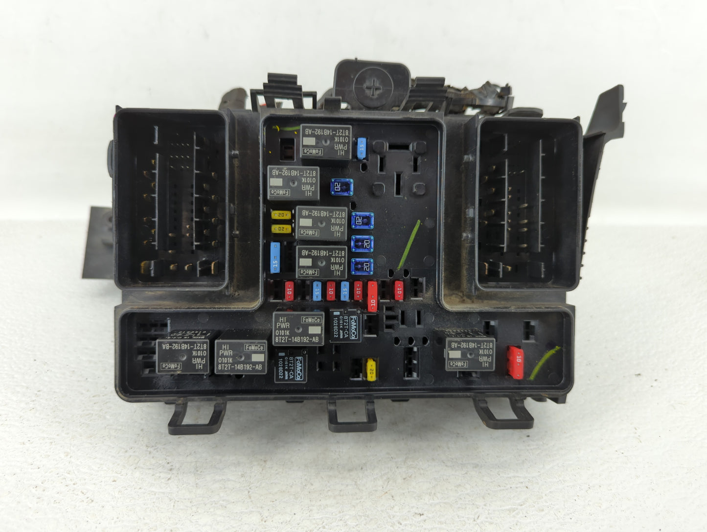 2015-2018 Ford Edge Fusebox Fuse Box Panel Relay Module P/N:F2GT14A067AF Fits Fits 2015 2016 2017 2018 OEM Used Auto Parts -