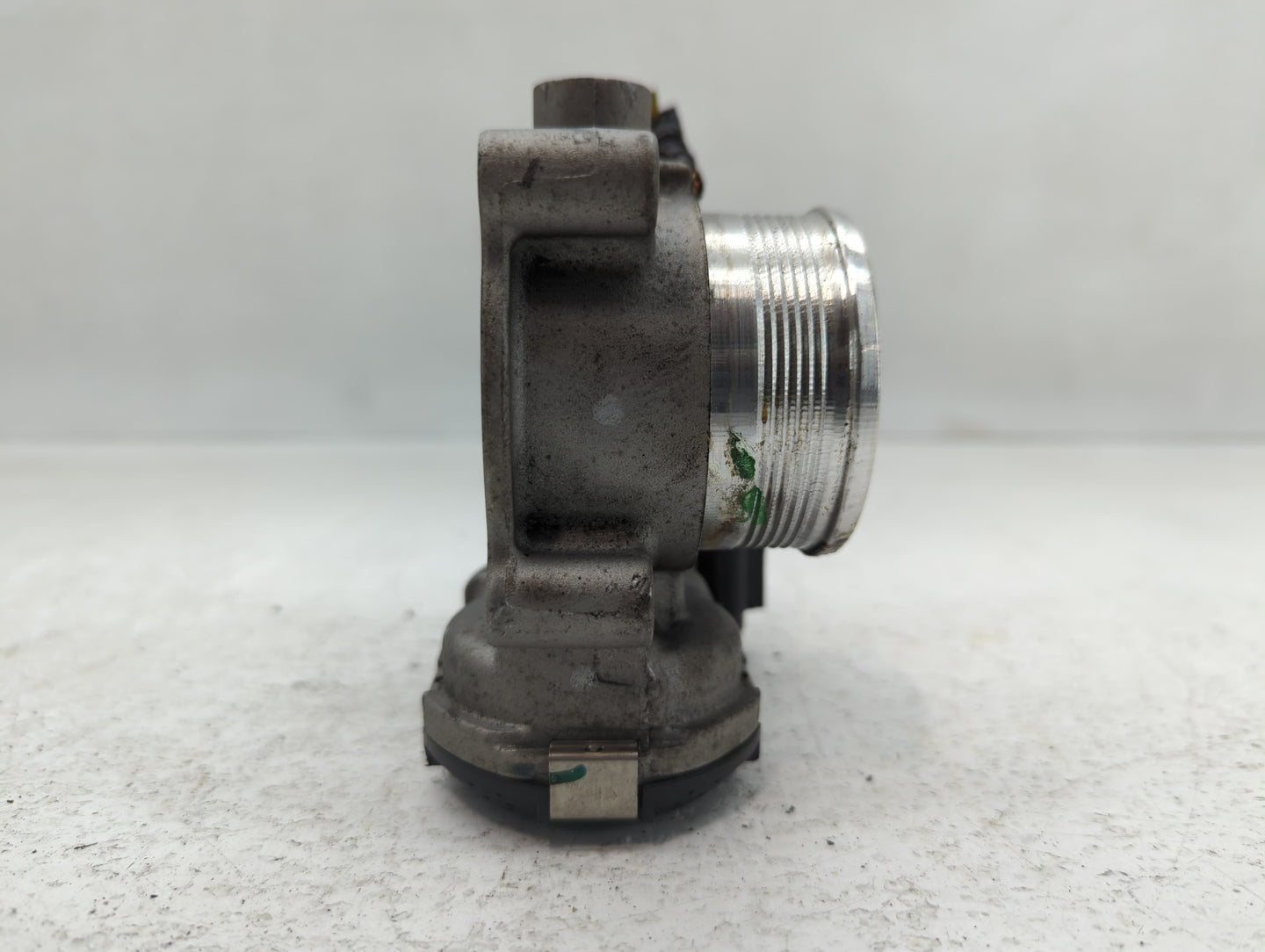 2015-2018 Ford Edge Throttle Body P/N:DS7E -9F991-BB Fits Fits 2014 2015 2016 2017 2018 2019 2020 2021 2022 OEM Used Auto Pa
