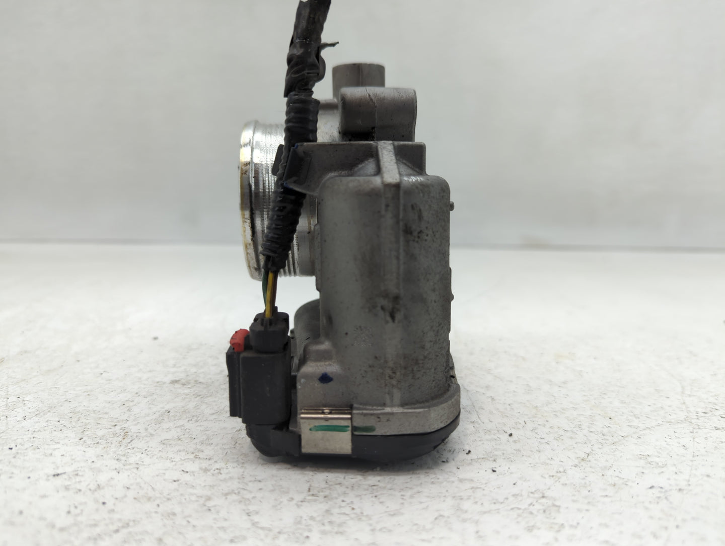 2015-2018 Ford Edge Throttle Body P/N:DS7E -9F991-BB Fits Fits 2014 2015 2016 2017 2018 2019 2020 2021 2022 OEM Used Auto Pa