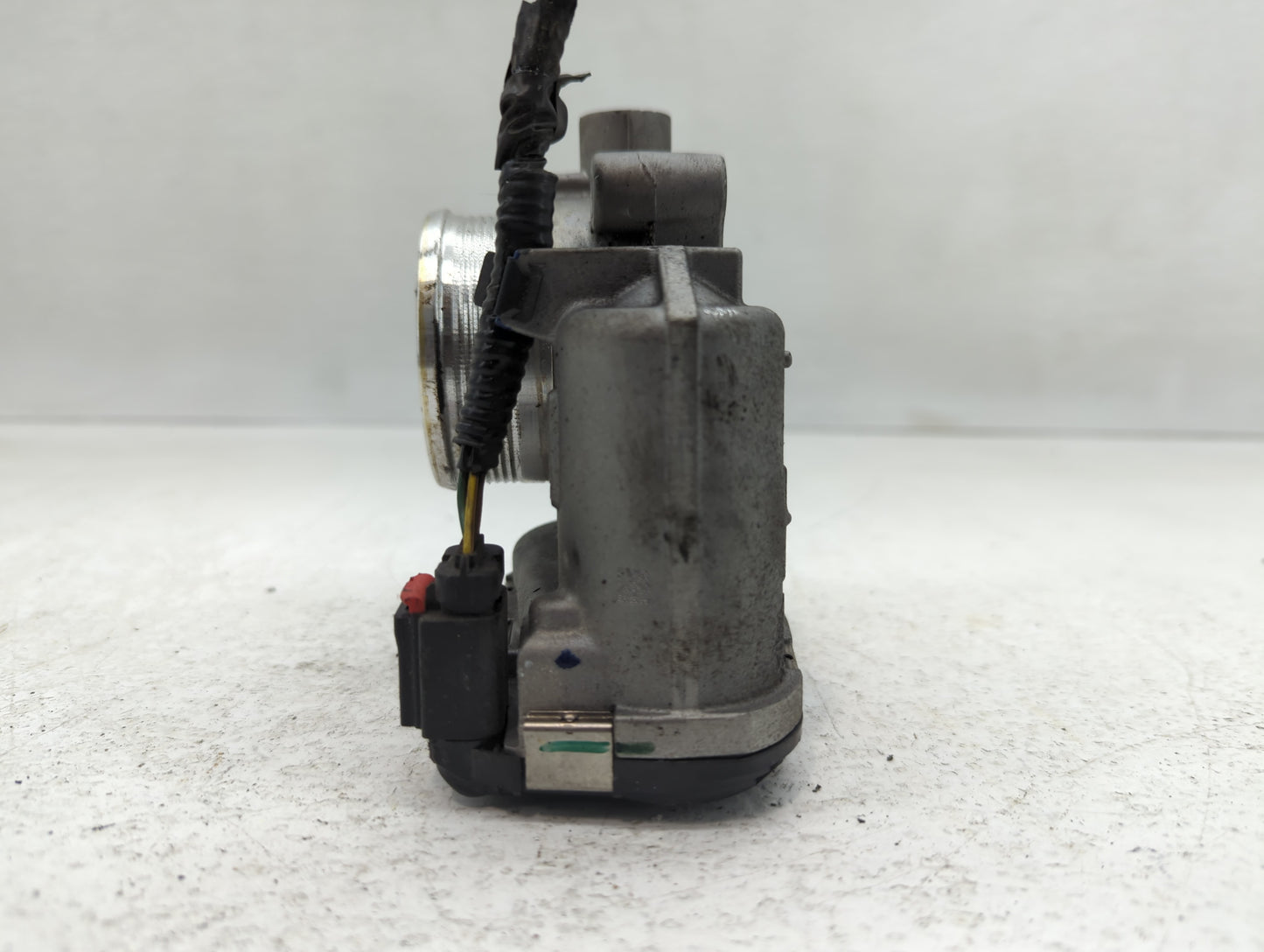 2015-2018 Ford Edge Throttle Body P/N:DS7E -9F991-BB Fits Fits 2014 2015 2016 2017 2018 2019 2020 2021 2022 OEM Used Auto Pa