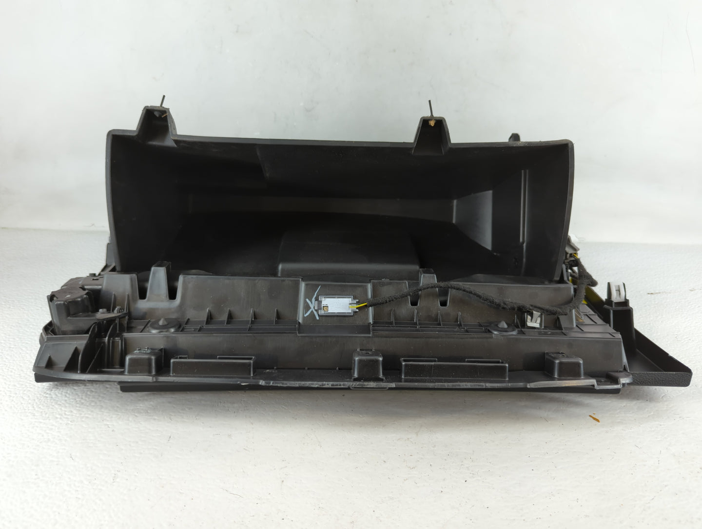 2018 Ford Edge Passenger Glove Box Door Storage Compartment - Oemusedautoparts1.com