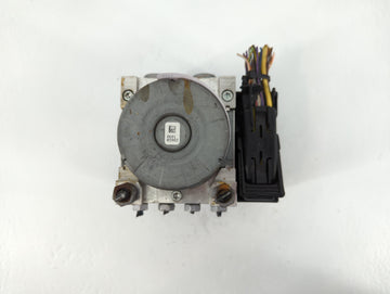 2015-2018 Ford Edge ABS Pump Control Module Replacement P/N:F2GC-2C405-AK Fits Fits 2015 2016 2017 2018 OEM Used Auto Parts