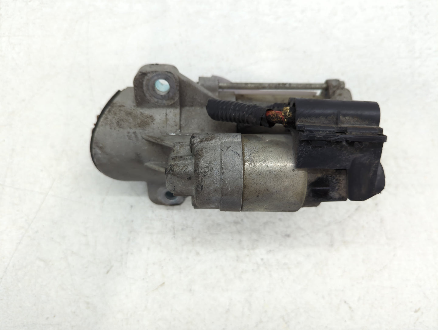 2007-2018 Ford Edge Car Starter Motor Solenoid OEM P/N:HD9T-11000-BA Fits OEM Used Auto Parts - Oemusedautoparts1.com