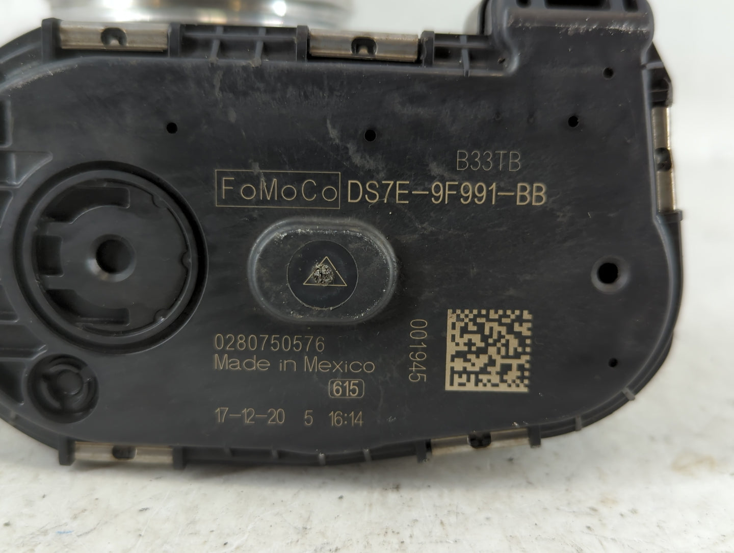 2015-2018 Ford Edge Throttle Body P/N:0280750576 DS7E-9F991-BB Fits Fits 2014 2015 2016 2017 2018 2019 2020 2021 2022 OEM Us