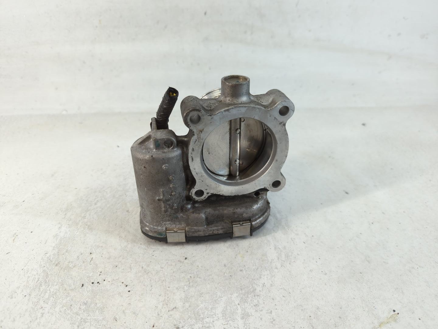 2015-2018 Ford Edge Throttle Body P/N:DS7E-9F991-BB Fits Fits 2014 2015 2016 2017 2018 2019 2020 2021 2022 OEM Used Auto Par