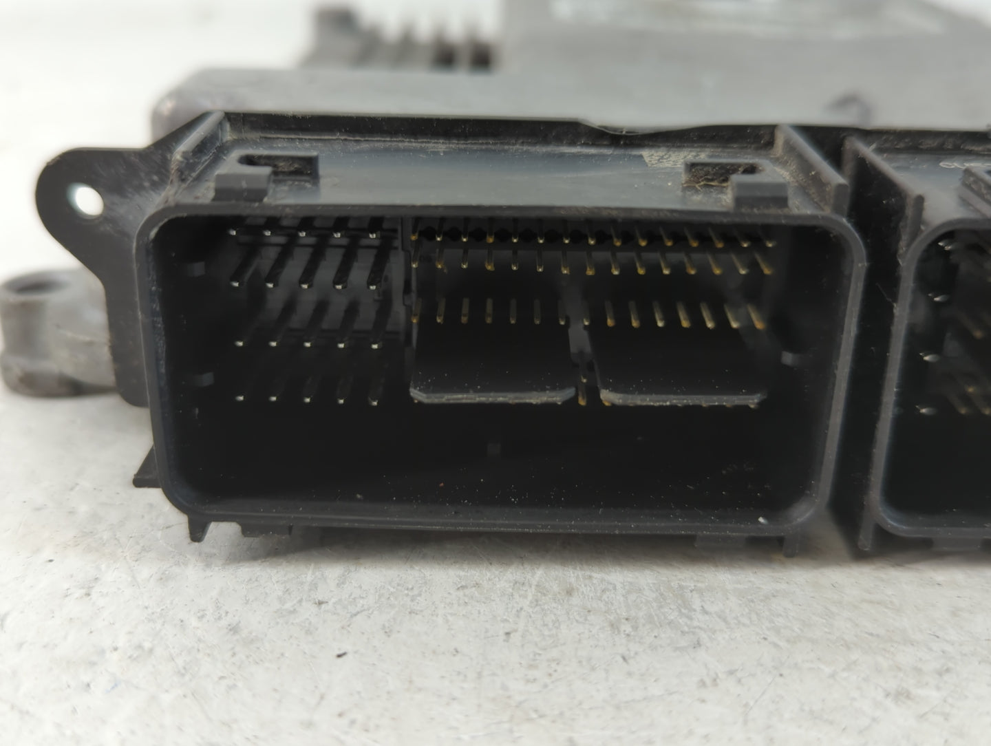 2015-2018 Ford Edge PCM Engine Control Computer ECU ECM PCU OEM P/N:FB5A-12B684-CA G2GA-12A650-BSA Fits OEM Used Auto Parts 