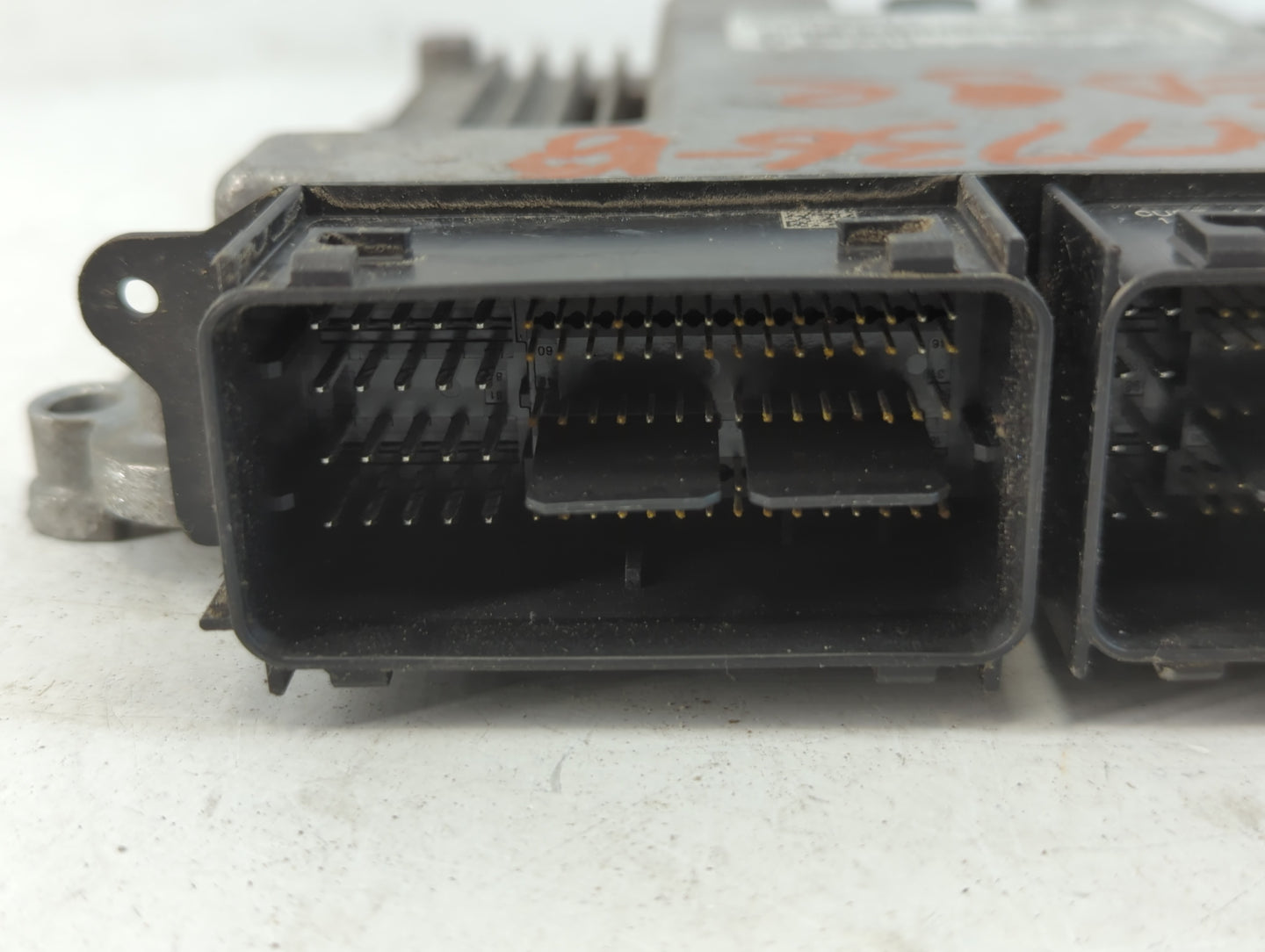 2015-2018 Ford Edge PCM Engine Control Computer ECU ECM PCU OEM P/N:0 261 S18 672 FB5A-12B684-CA Fits OEM Used Auto Parts - 