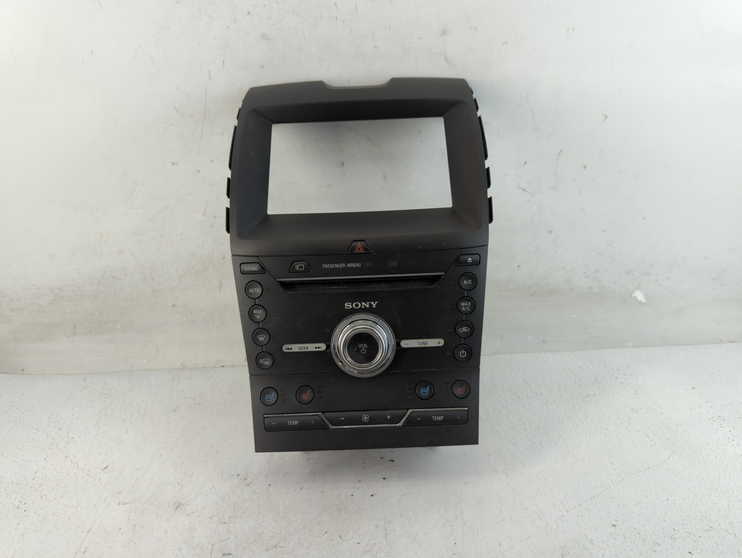 2017-2018 Ford Edge Radio AM FM Cd Player Receiver Replacement P/N:HT4T-18E245-FF Fits Fits 2017 2018 OEM Used Auto Parts - 