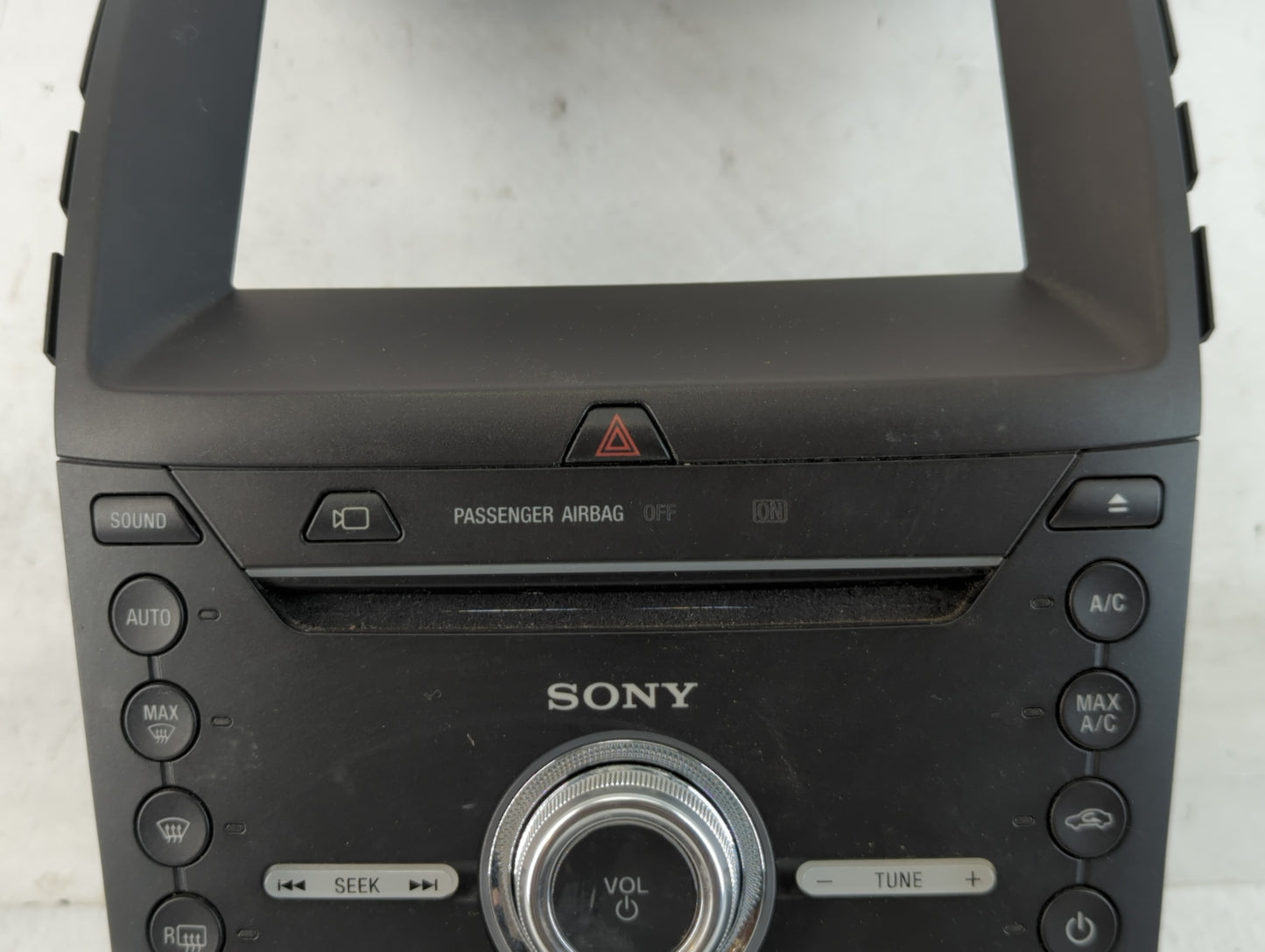 2017-2018 Ford Edge Radio AM FM Cd Player Receiver Replacement P/N:HT4T-18E245-FF Fits Fits 2017 2018 OEM Used Auto Parts - 