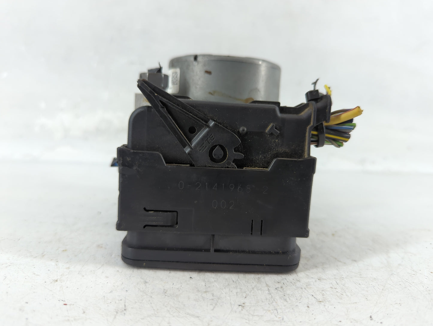 2015-2018 Ford Edge ABS Pump Control Module Replacement P/N:F2GC-2C405-AK Fits Fits 2015 2016 2017 2018 OEM Used Auto Parts 