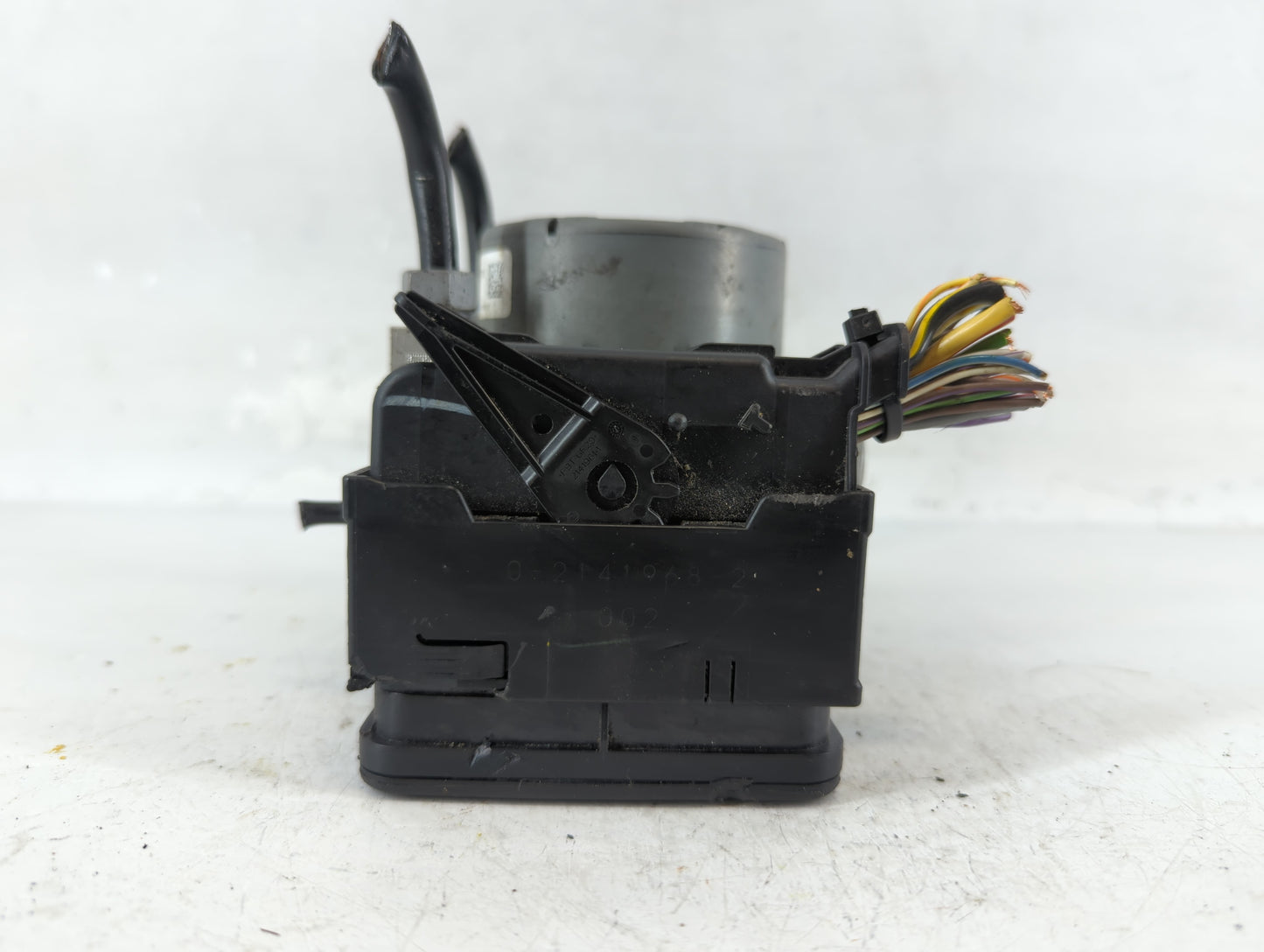 2015-2018 Ford Edge ABS Pump Control Module Replacement P/N:F2GC-2C405-AK Fits Fits 2015 2016 2017 2018 OEM Used Auto Parts 