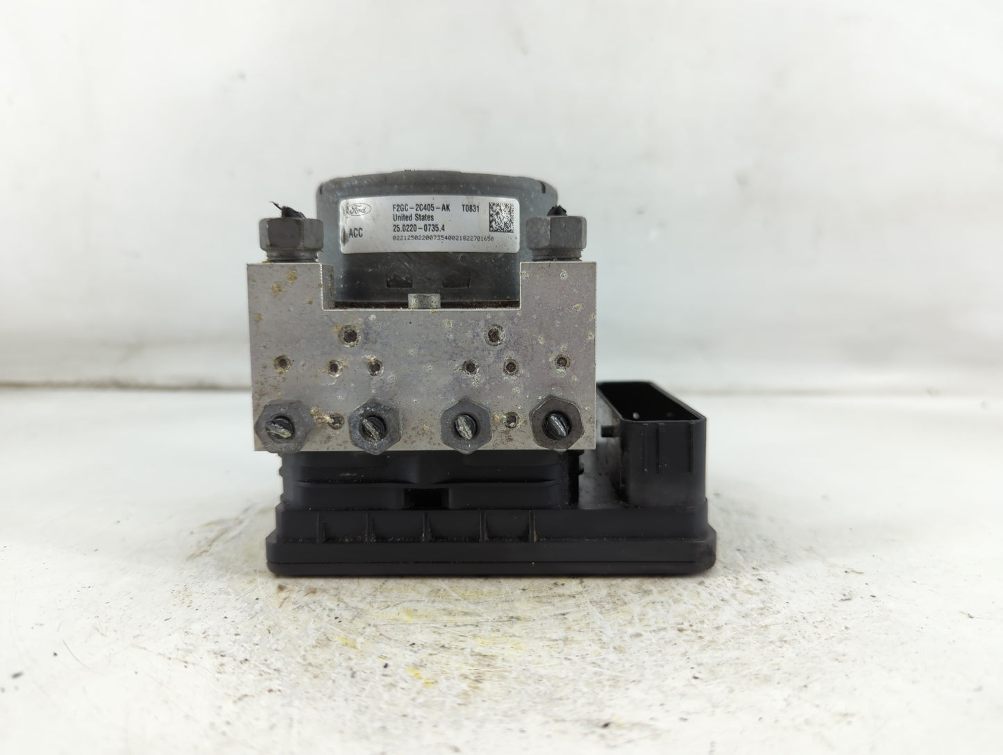 2015-2018 Ford Edge ABS Pump Control Module Replacement P/N:F2GC-2C405-AK Fits Fits 2015 2016 2017 2018 OEM Used Auto Parts 