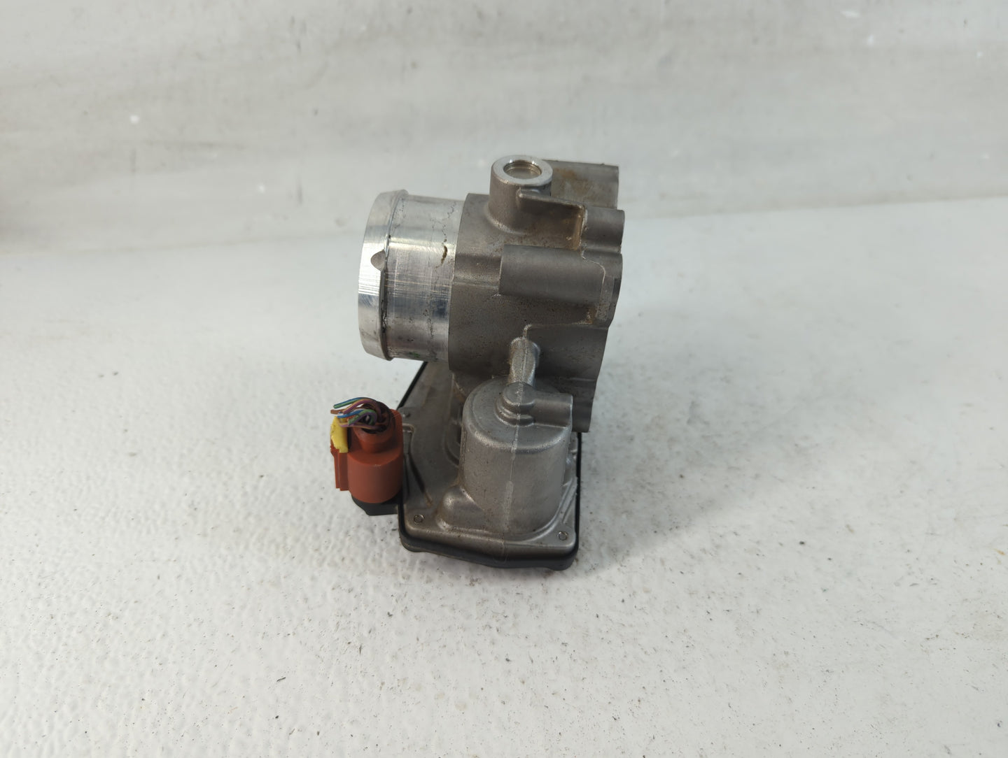 2017-2019 Ford Escape Throttle Body P/N:DS7G-9F991-CA Fits Fits 2014 2015 2016 2017 2018 2019 2020 2021 2022 OEM Used Auto P