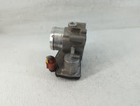 2017-2019 Ford Escape Throttle Body P/N:DS7G-9F991-CA Fits Fits 2014 2015 2016 2017 2018 2019 2020 2021 2022 OEM Used Auto P