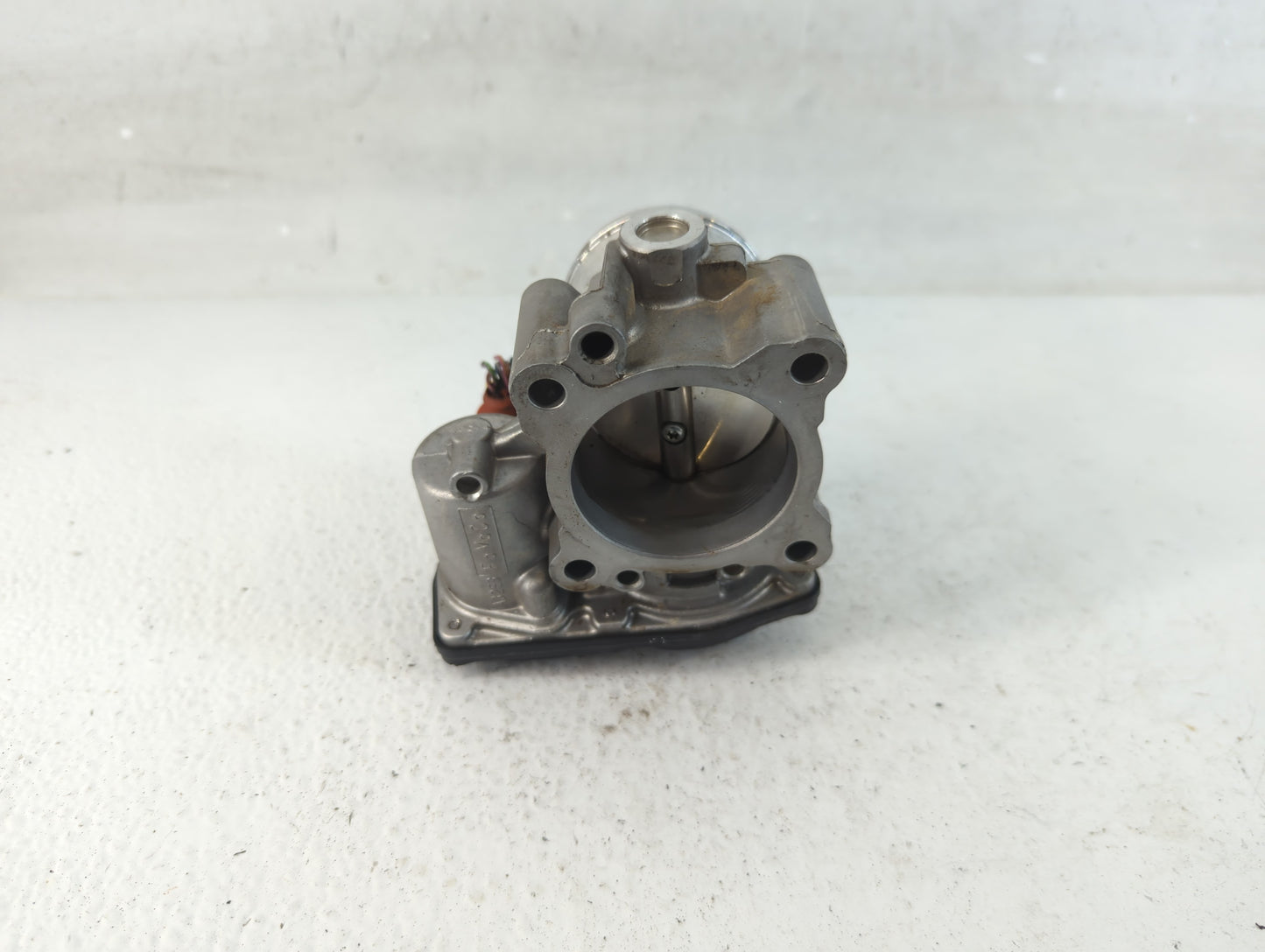 2017-2019 Ford Escape Throttle Body P/N:DS7G-9F991-CA Fits Fits 2014 2015 2016 2017 2018 2019 2020 2021 2022 OEM Used Auto P