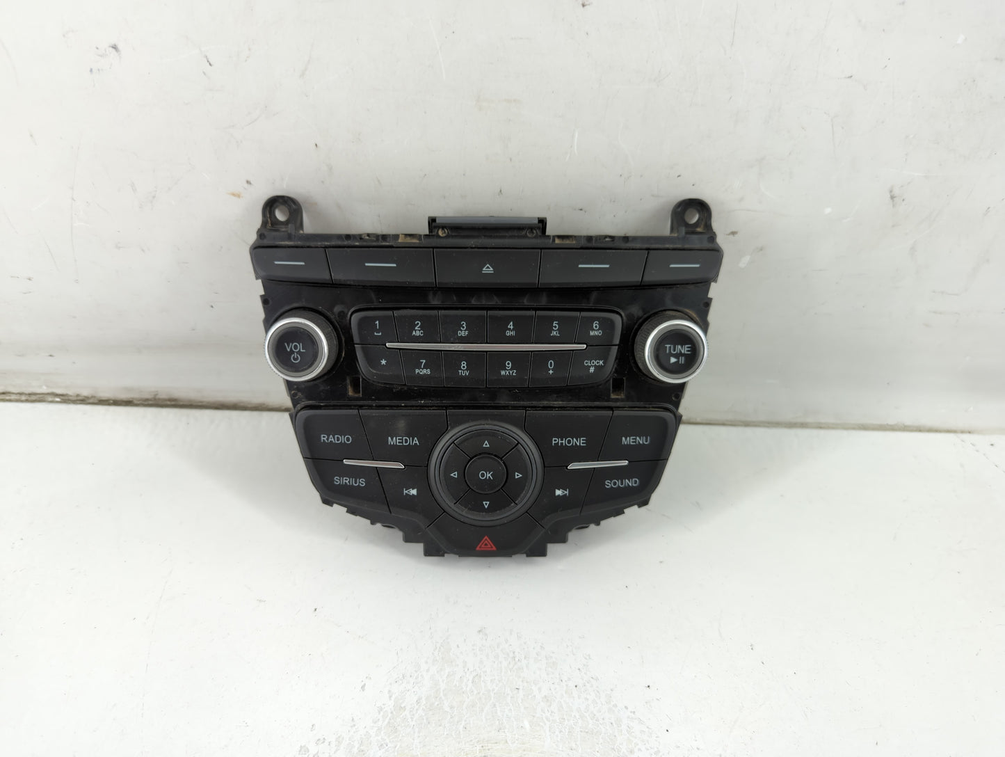 2017-2019 Ford Escape Radio AM FM Cd Player Receiver Replacement P/N:F1ET 18K811 KD Fits Fits 2015 2016 2017 2018 2019 OEM U