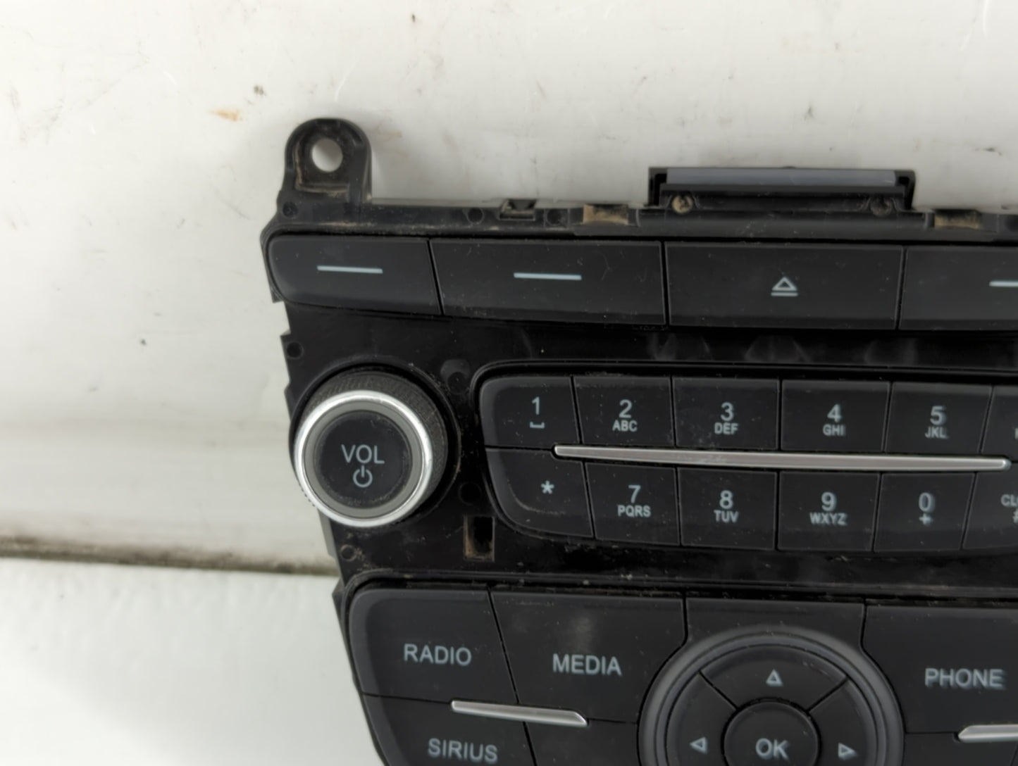 2017-2019 Ford Escape Radio AM FM Cd Player Receiver Replacement P/N:F1ET 18K811 KD Fits Fits 2015 2016 2017 2018 2019 OEM U