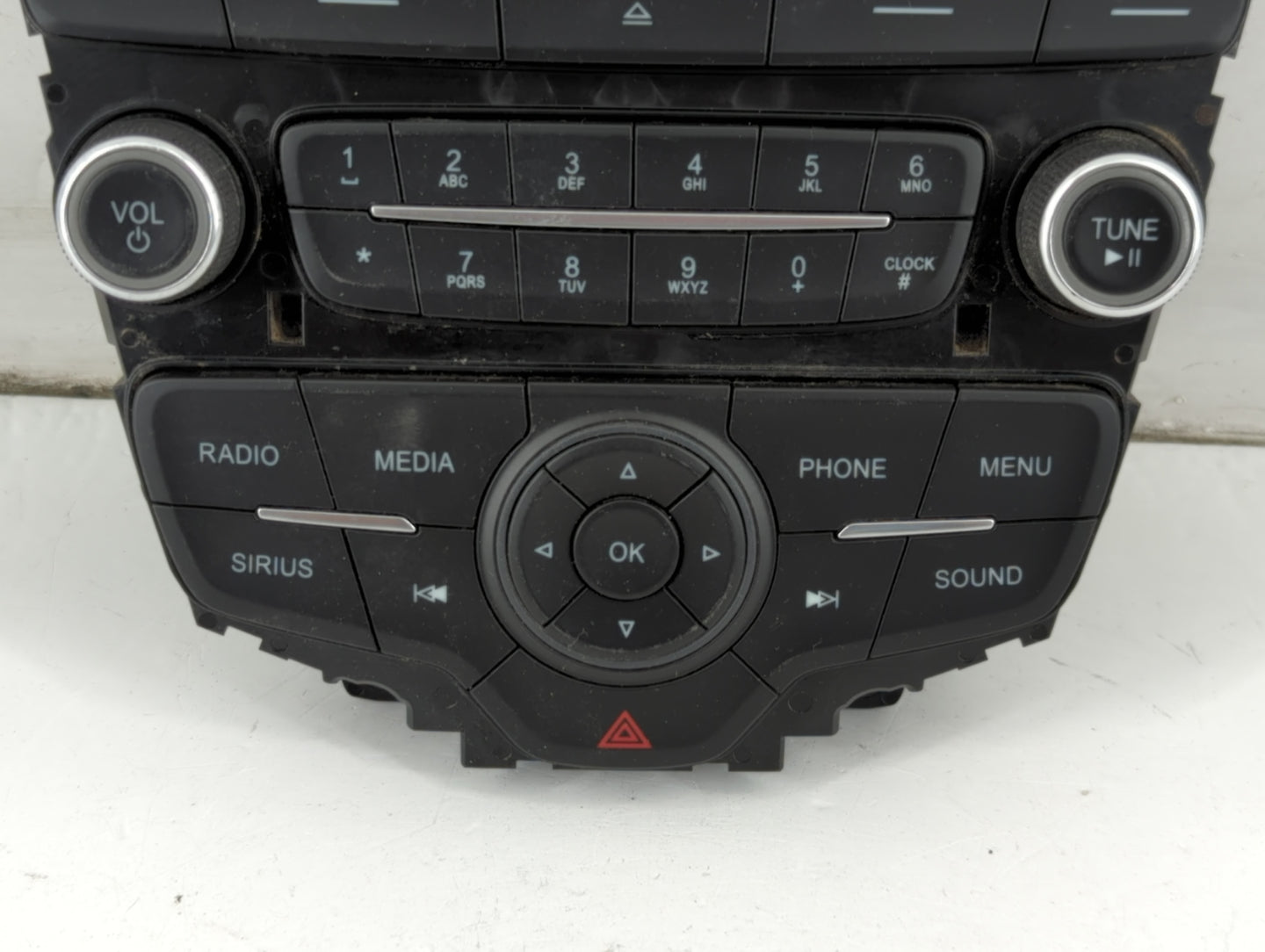 2017-2019 Ford Escape Radio AM FM Cd Player Receiver Replacement P/N:F1ET 18K811 KD Fits Fits 2015 2016 2017 2018 2019 OEM U