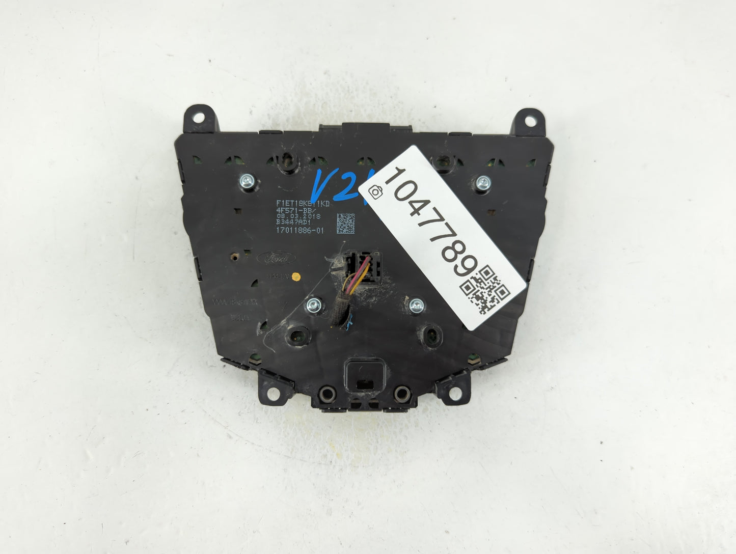 2017-2019 Ford Escape Radio AM FM Cd Player Receiver Replacement P/N:F1ET 18K811 KD Fits Fits 2015 2016 2017 2018 2019 OEM U