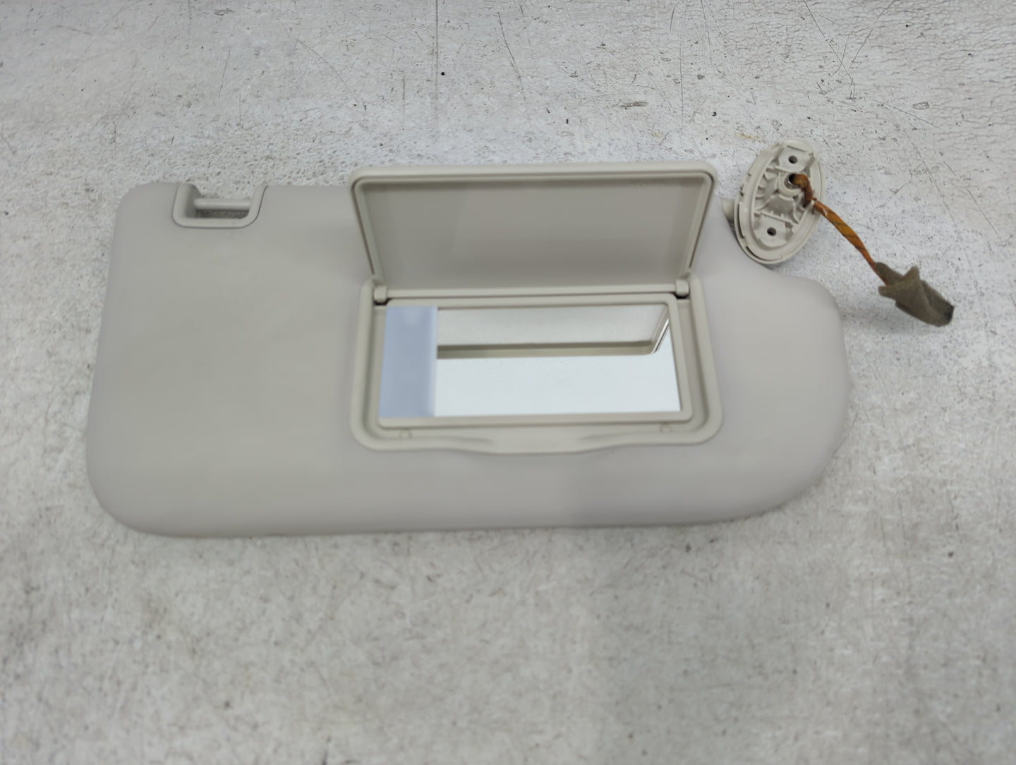 2013-2019 Ford Escape Sun Visor Shade Replacement Passenger Right Mirror Fits Fits 2013 2014 2015 2016 2017 2018 2019 OEM Us