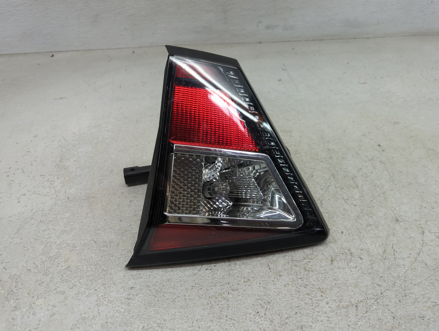 2017-2018 Ford Escape Passenger Right Side Deck Lid Mounted Tail Light - Oemusedautoparts1.com