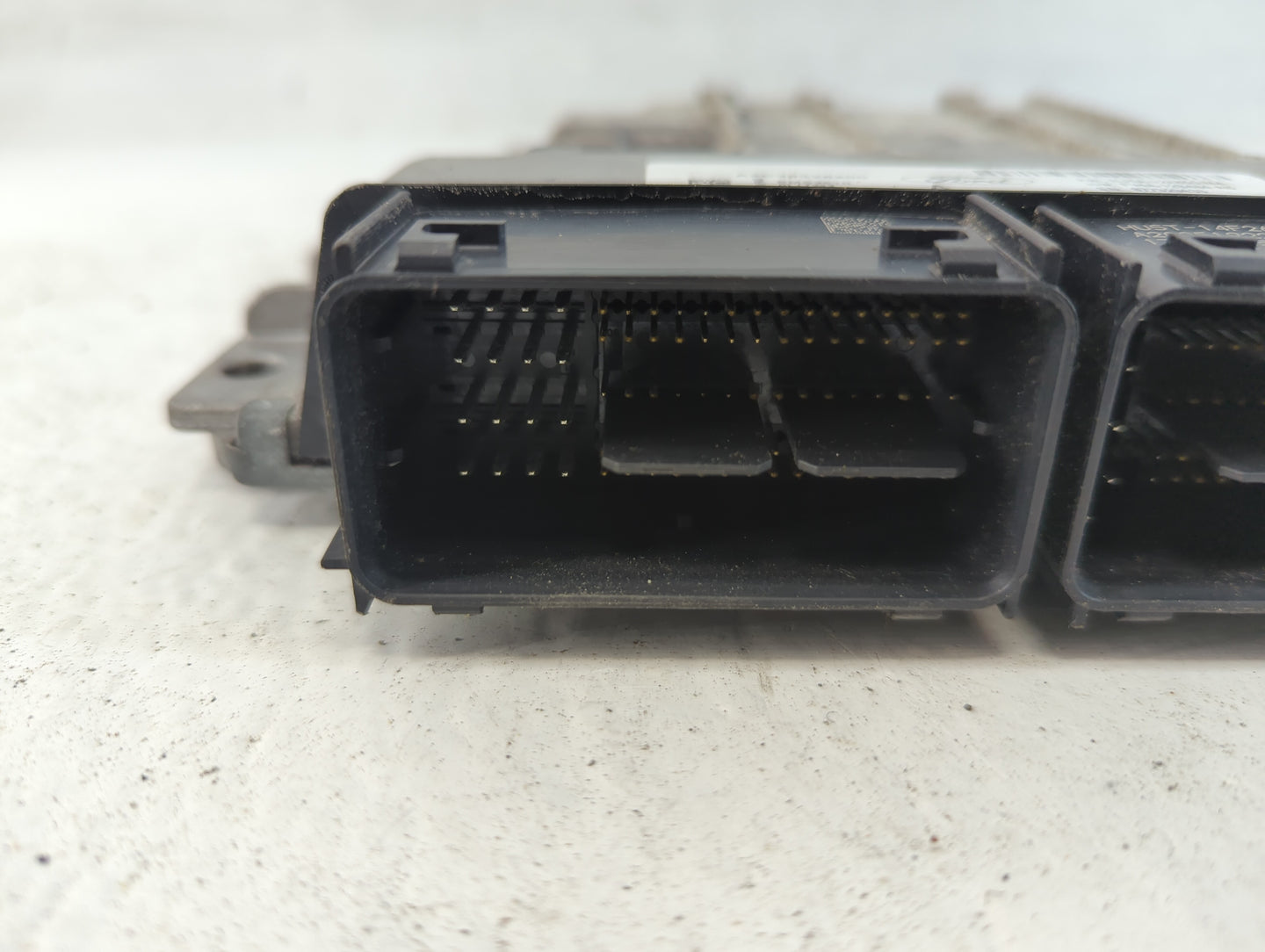 2017-2019 Ford Escape PCM Engine Control Computer ECU ECM PCU OEM P/N:HU5T-14F262-BA FV6A-12B684-AB Fits Fits 2017 2018 2019