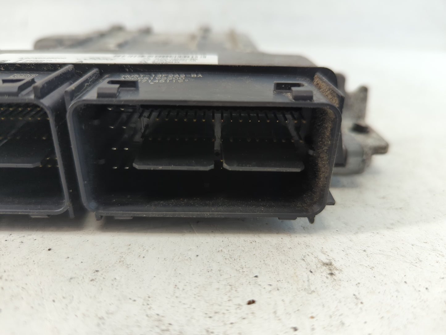 2017-2019 Ford Escape PCM Engine Control Computer ECU ECM PCU OEM P/N:HU5T-14F262-BA FV6A-12B684-AB Fits Fits 2017 2018 2019