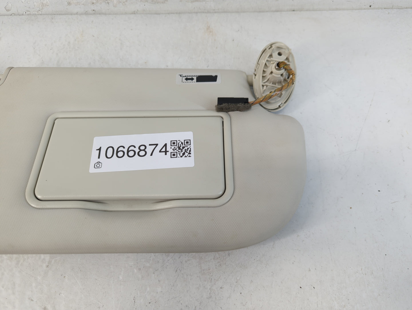 2013-2019 Ford Escape Sun Visor Shade Replacement Passenger Right Mirror Fits Fits 2013 2014 2015 2016 2017 2018 2019 OEM Us