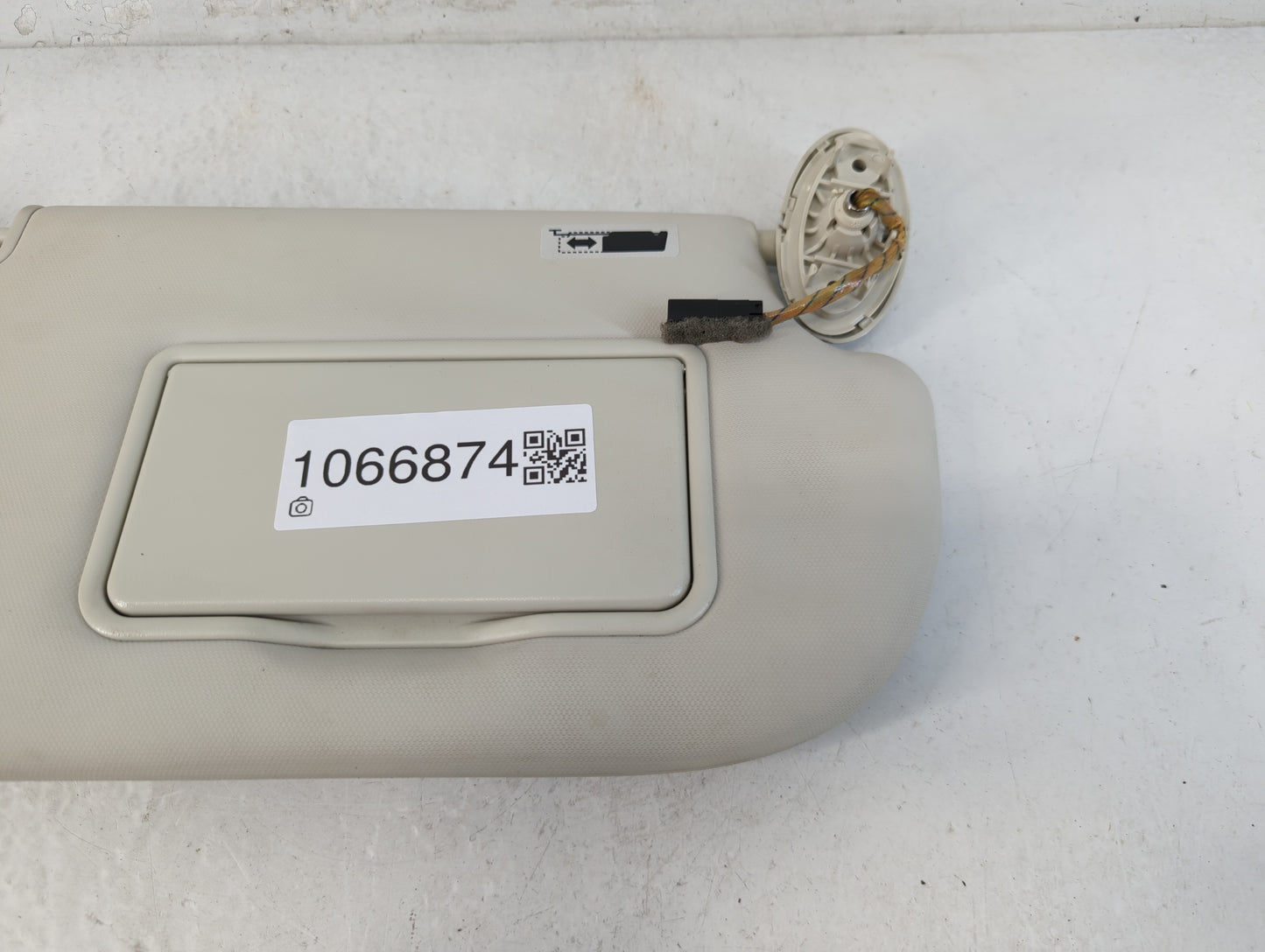 2013-2019 Ford Escape Sun Visor Shade Replacement Passenger Right Mirror Fits Fits 2013 2014 2015 2016 2017 2018 2019 OEM Us