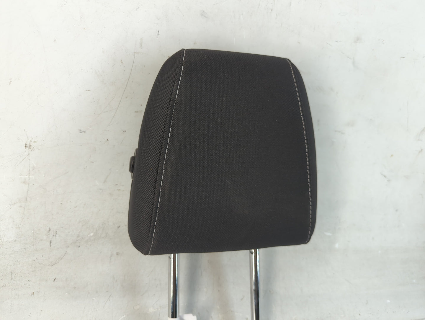 2018 Ford Escape Headrest Head Rest Front Driver Passenger Seat Fits OEM Used Auto Parts - Oemusedautoparts1.com