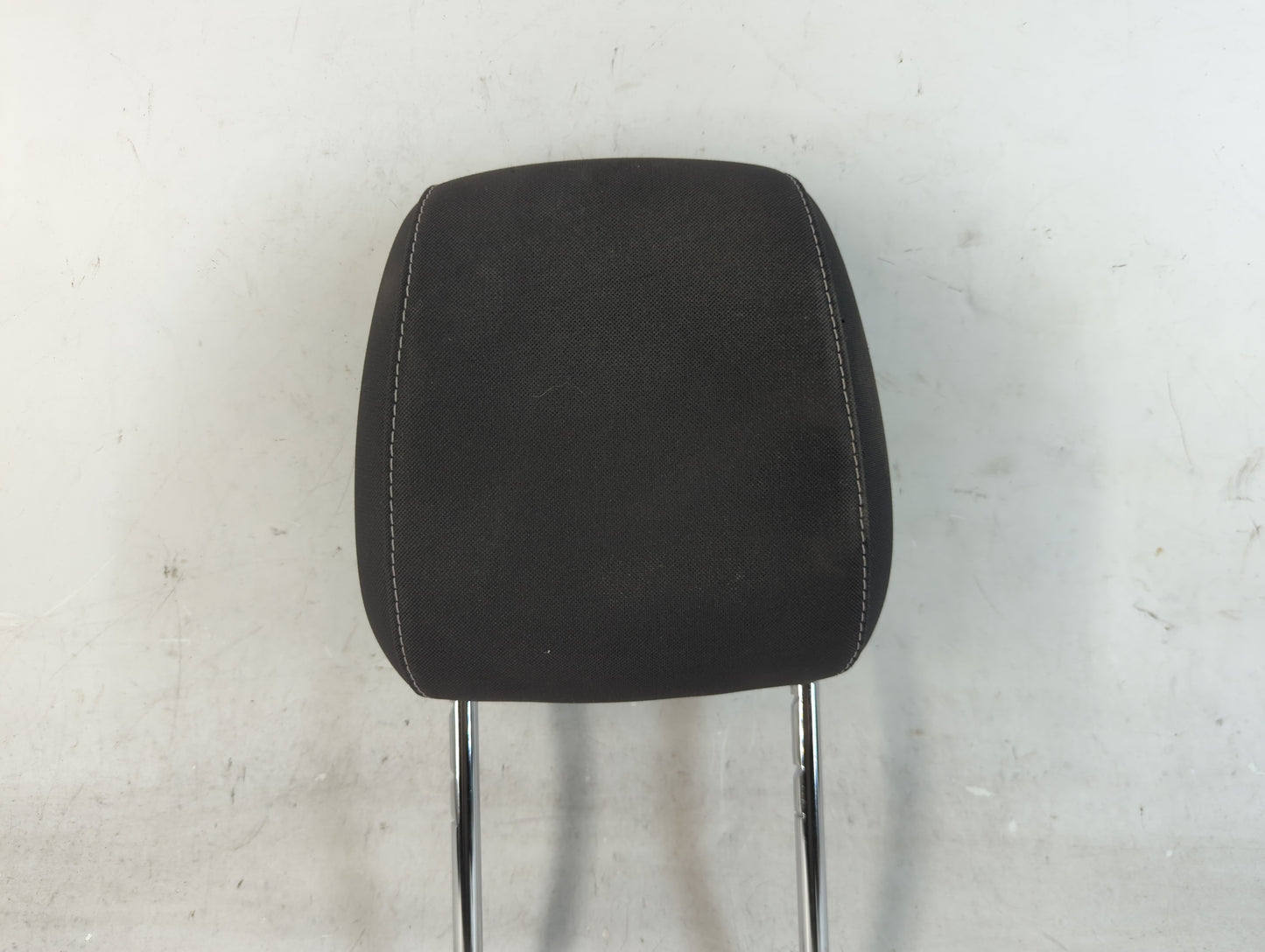 2016-2019 Ford Escape Headrest Head Rest Front Driver Passenger Seat Fits Fits 2016 2017 2018 2019 OEM Used Auto Parts - Oem