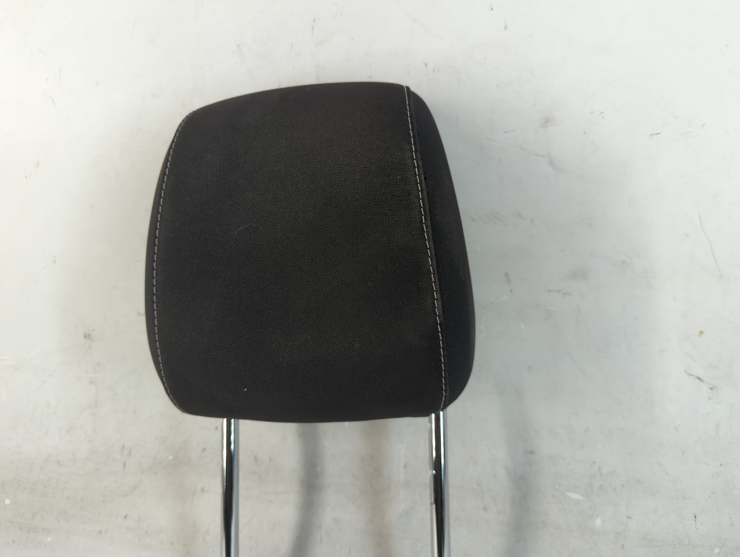 2016-2019 Ford Escape Headrest Head Rest Front Driver Passenger Seat Fits Fits 2016 2017 2018 2019 OEM Used Auto Parts - Oem