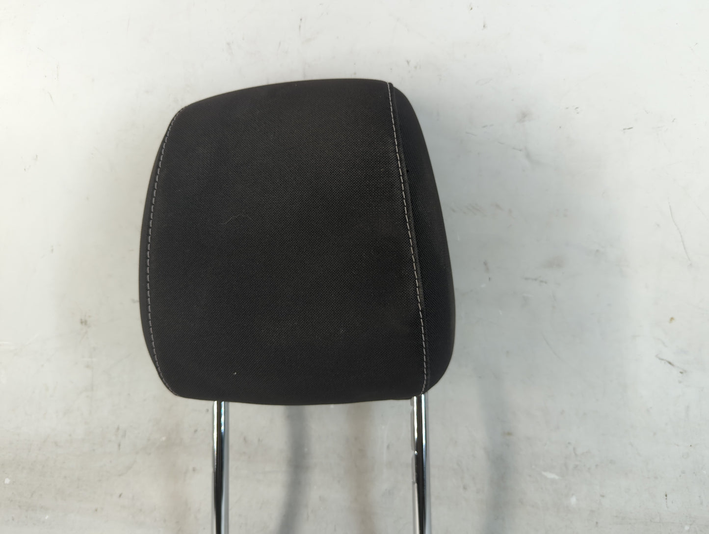 2016-2019 Ford Escape Headrest Head Rest Front Driver Passenger Seat Fits Fits 2016 2017 2018 2019 OEM Used Auto Parts - Oem