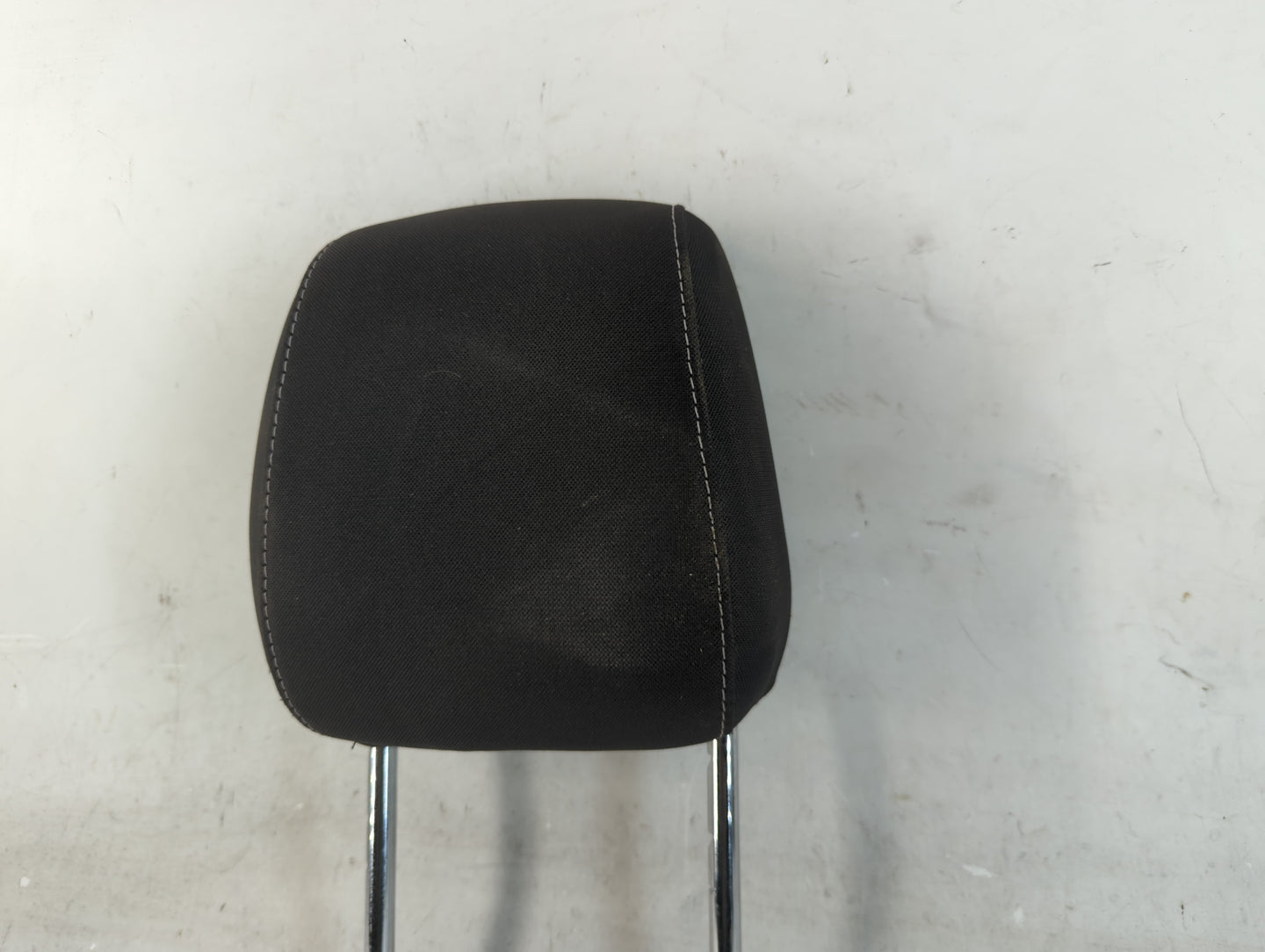 2016-2019 Ford Escape Headrest Head Rest Front Driver Passenger Seat Fits Fits 2016 2017 2018 2019 OEM Used Auto Parts - Oem