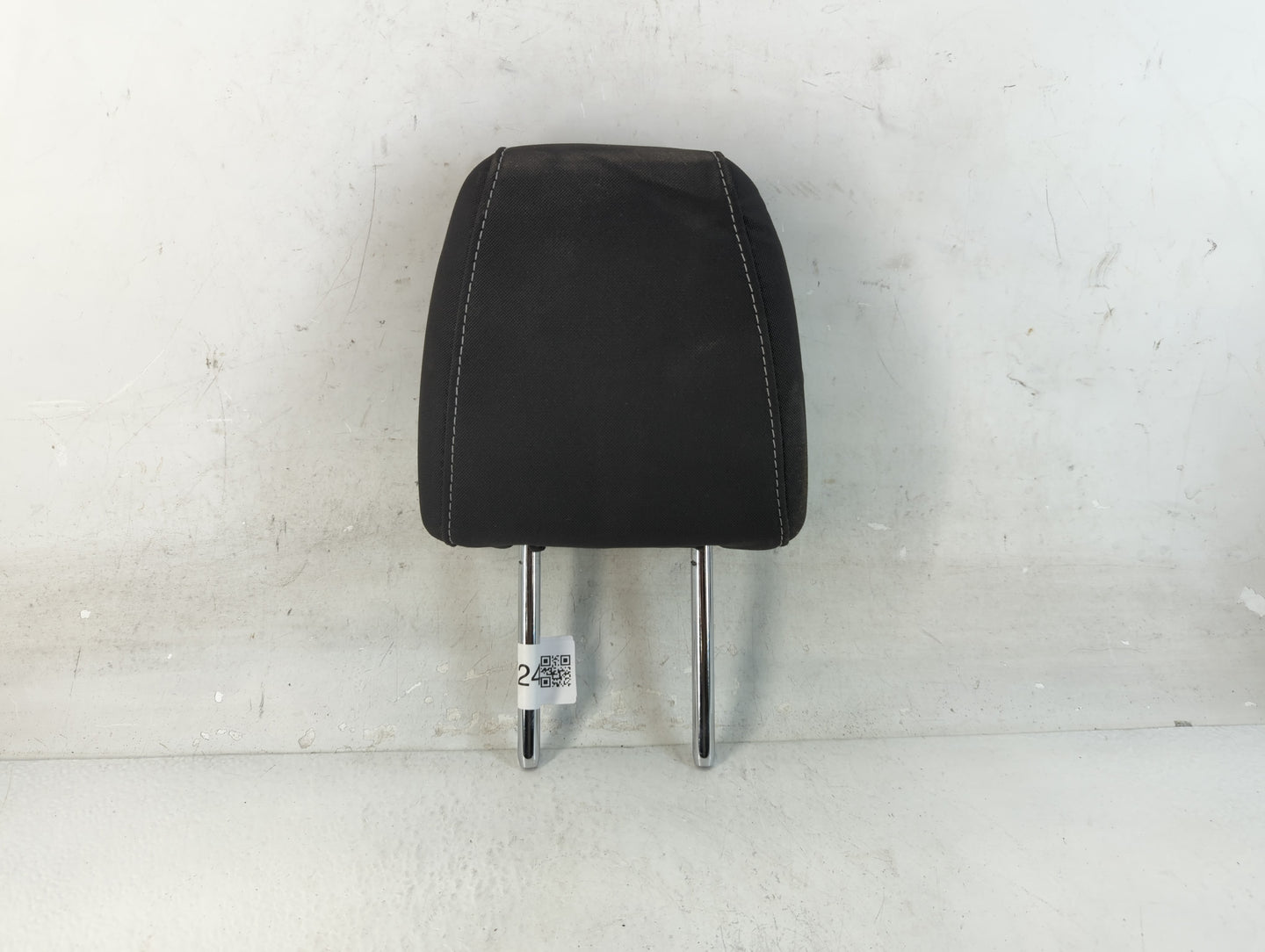 2016-2019 Ford Escape Headrest Head Rest Rear Seat Fits Fits 2016 2017 2018 2019 OEM Used Auto Parts - Oemusedautoparts1.com