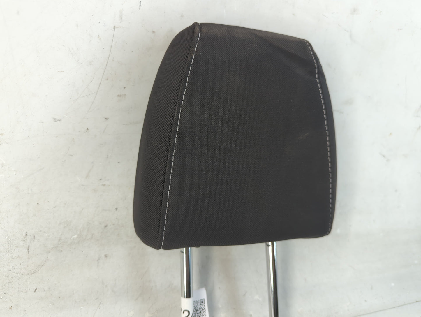 2016-2019 Ford Escape Headrest Head Rest Rear Seat Fits Fits 2016 2017 2018 2019 OEM Used Auto Parts - Oemusedautoparts1.com