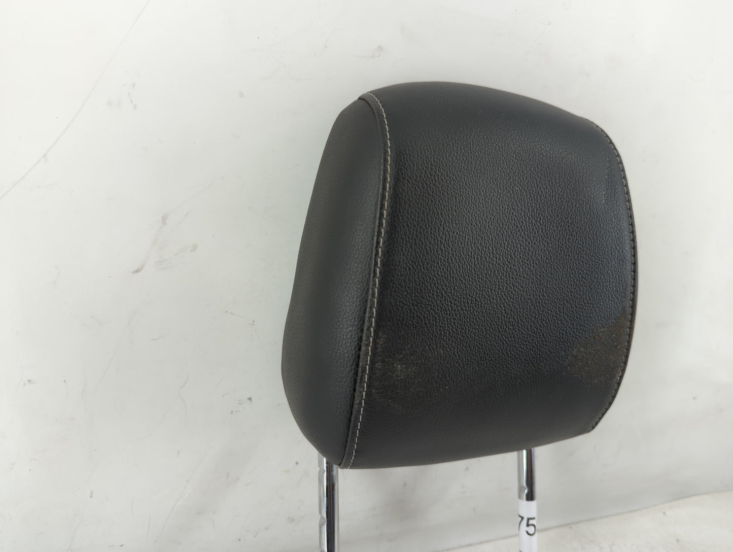 2018 Ford Escape Headrest Head Rest Front Driver Passenger Seat Fits OEM Used Auto Parts - Oemusedautoparts1.com