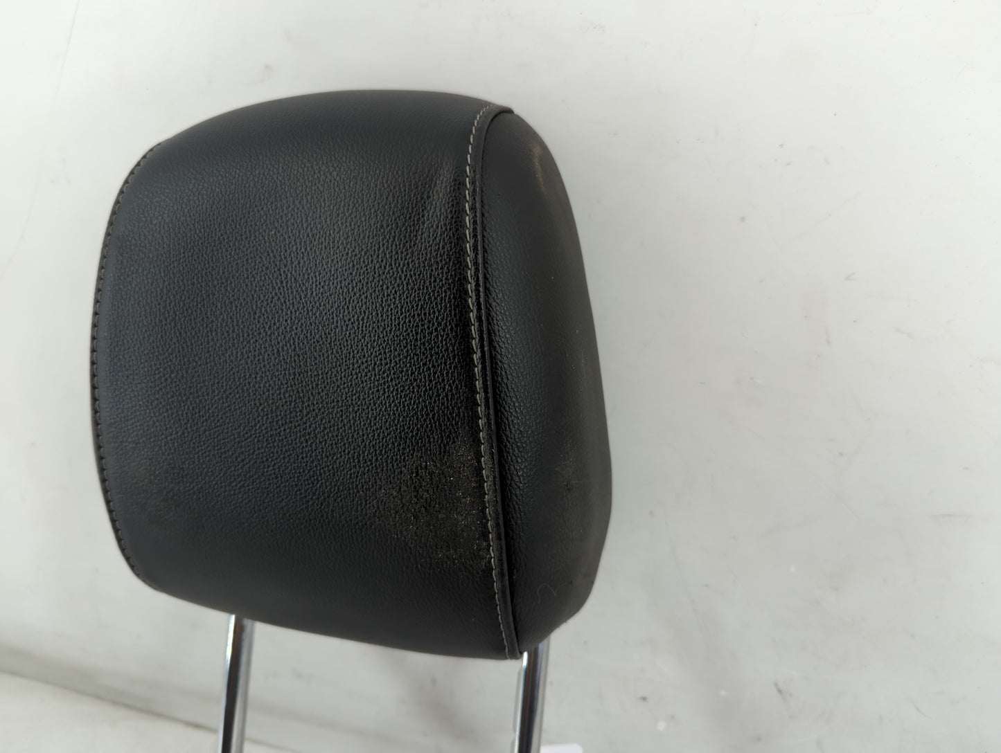 2018 Ford Escape Headrest Head Rest Front Driver Passenger Seat Fits OEM Used Auto Parts - Oemusedautoparts1.com