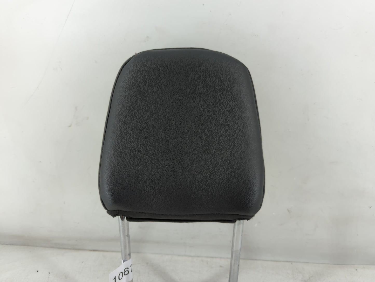 2018 Ford Escape Headrest Head Rest Front Driver Passenger Seat Fits OEM Used Auto Parts - Oemusedautoparts1.com