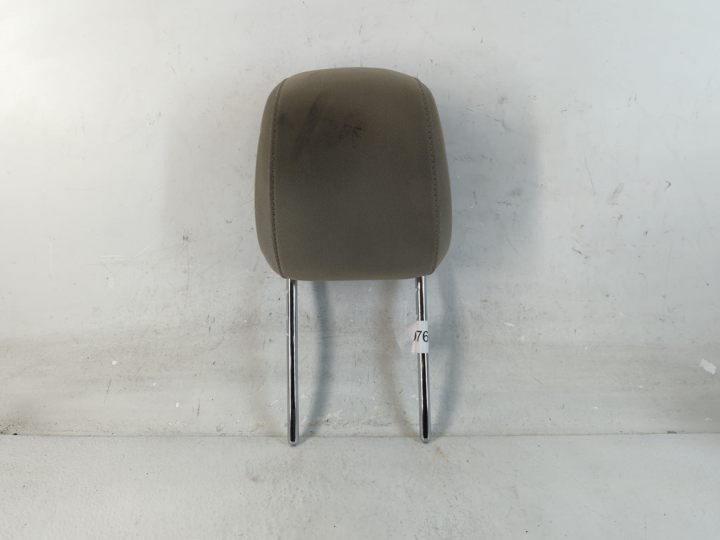 2016-2019 Ford Escape Headrest Head Rest Front Driver Passenger Seat Fits Fits 2016 2017 2018 2019 OEM Used Auto Parts - Oem