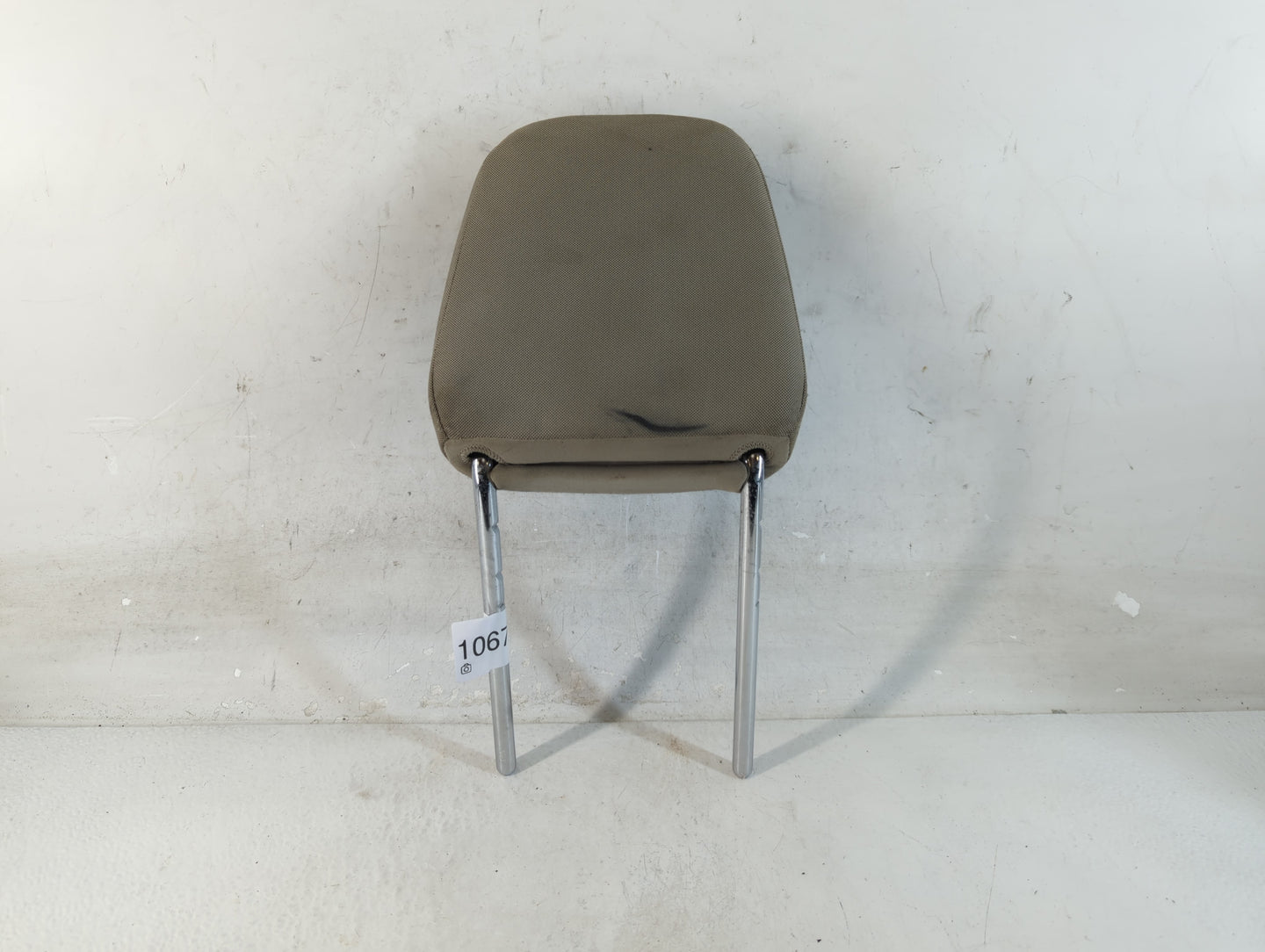 2016-2019 Ford Escape Headrest Head Rest Front Driver Passenger Seat Fits Fits 2016 2017 2018 2019 OEM Used Auto Parts - Oem