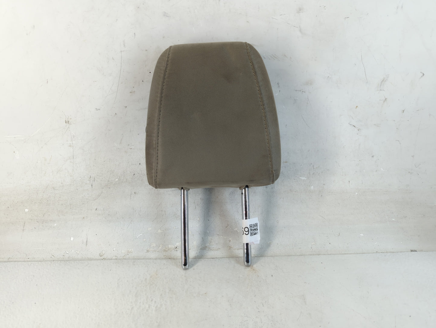 2016-2019 Ford Escape Headrest Head Rest Rear Center Seat Fits Fits 2016 2017 2018 2019 OEM Used Auto Parts - Oemusedautopar