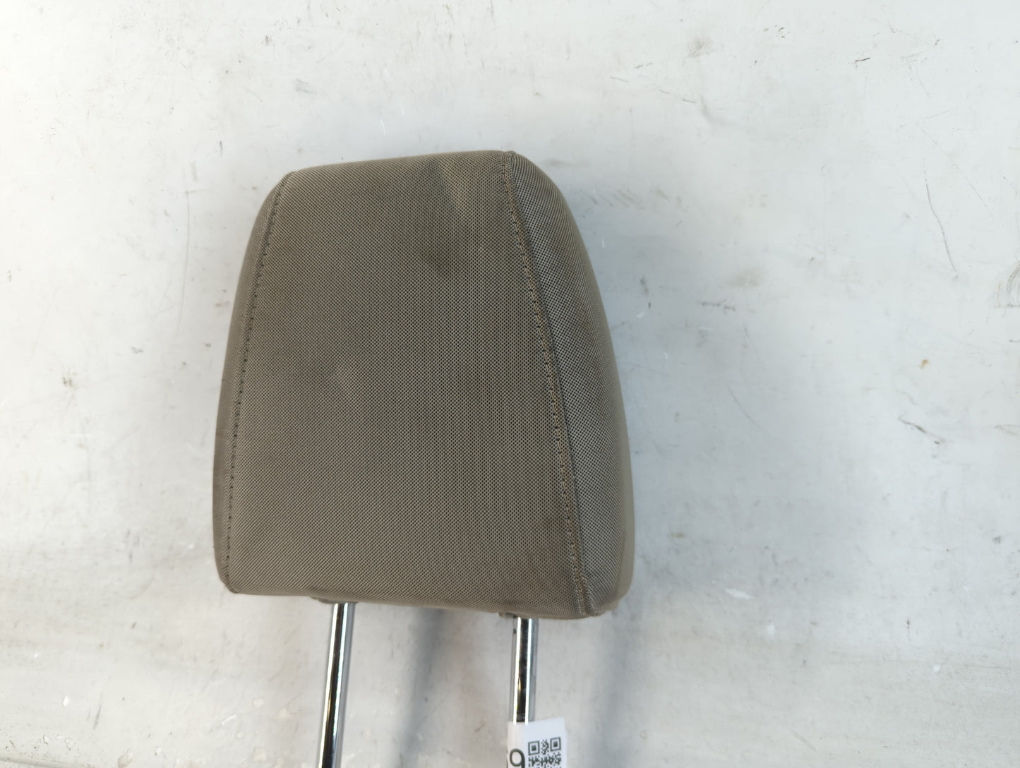 2016-2019 Ford Escape Headrest Head Rest Rear Center Seat Fits Fits 2016 2017 2018 2019 OEM Used Auto Parts - Oemusedautopar