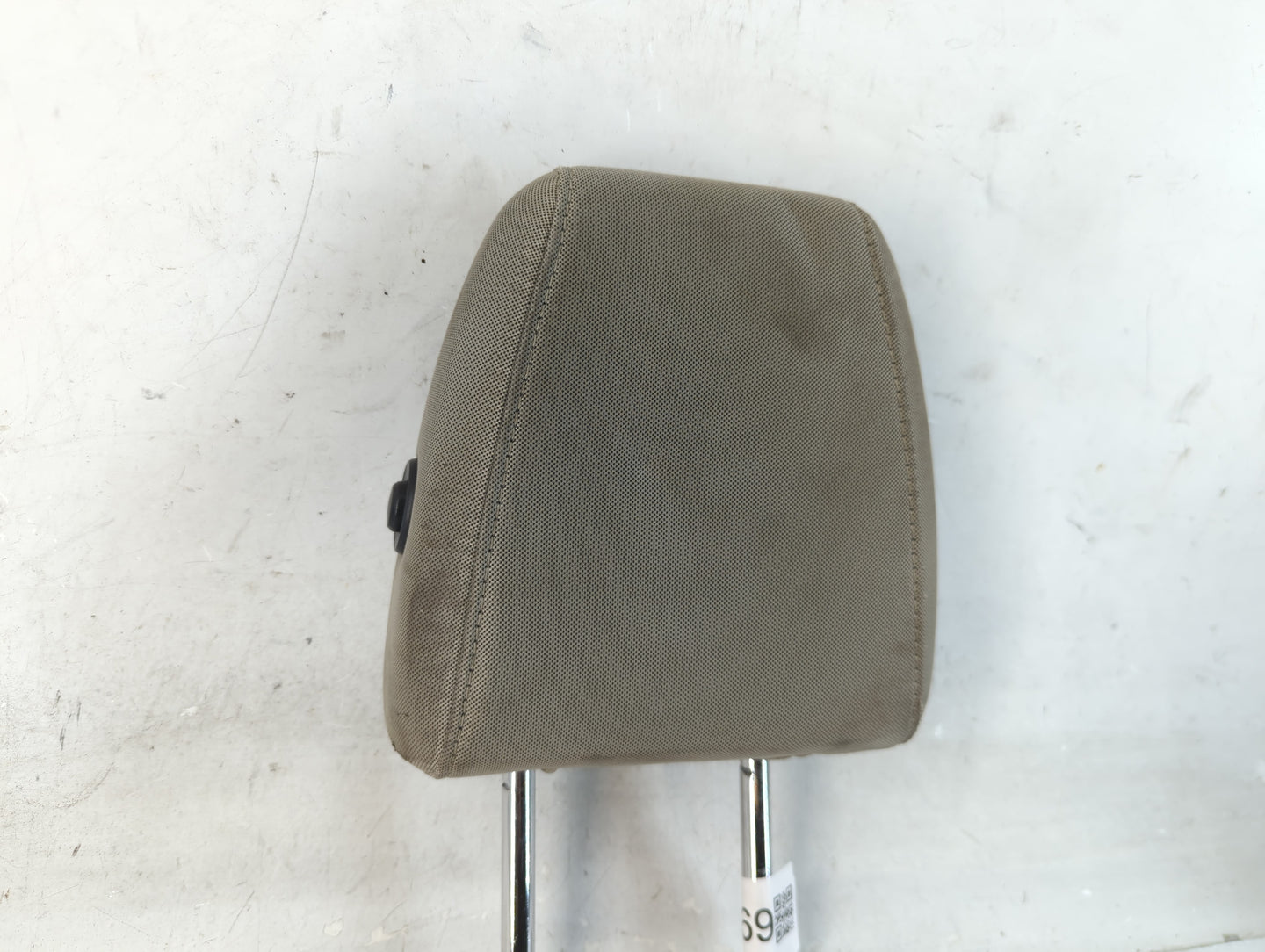 2016-2019 Ford Escape Headrest Head Rest Rear Center Seat Fits Fits 2016 2017 2018 2019 OEM Used Auto Parts - Oemusedautopar