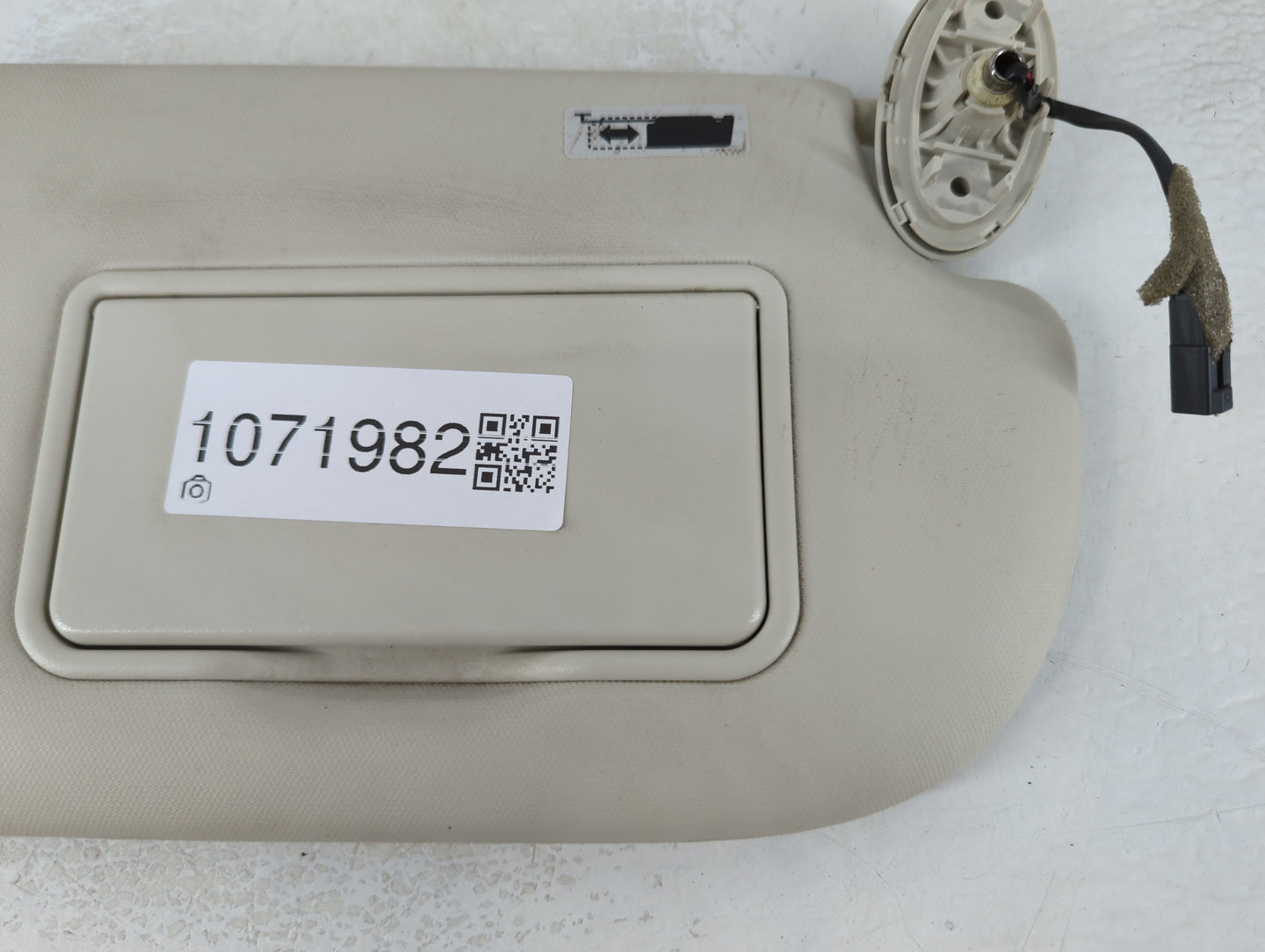 2013-2019 Ford Escape Sun Visor Shade Replacement Passenger Right Mirror Fits Fits 2013 2014 2015 2016 2017 2018 2019 OEM Us