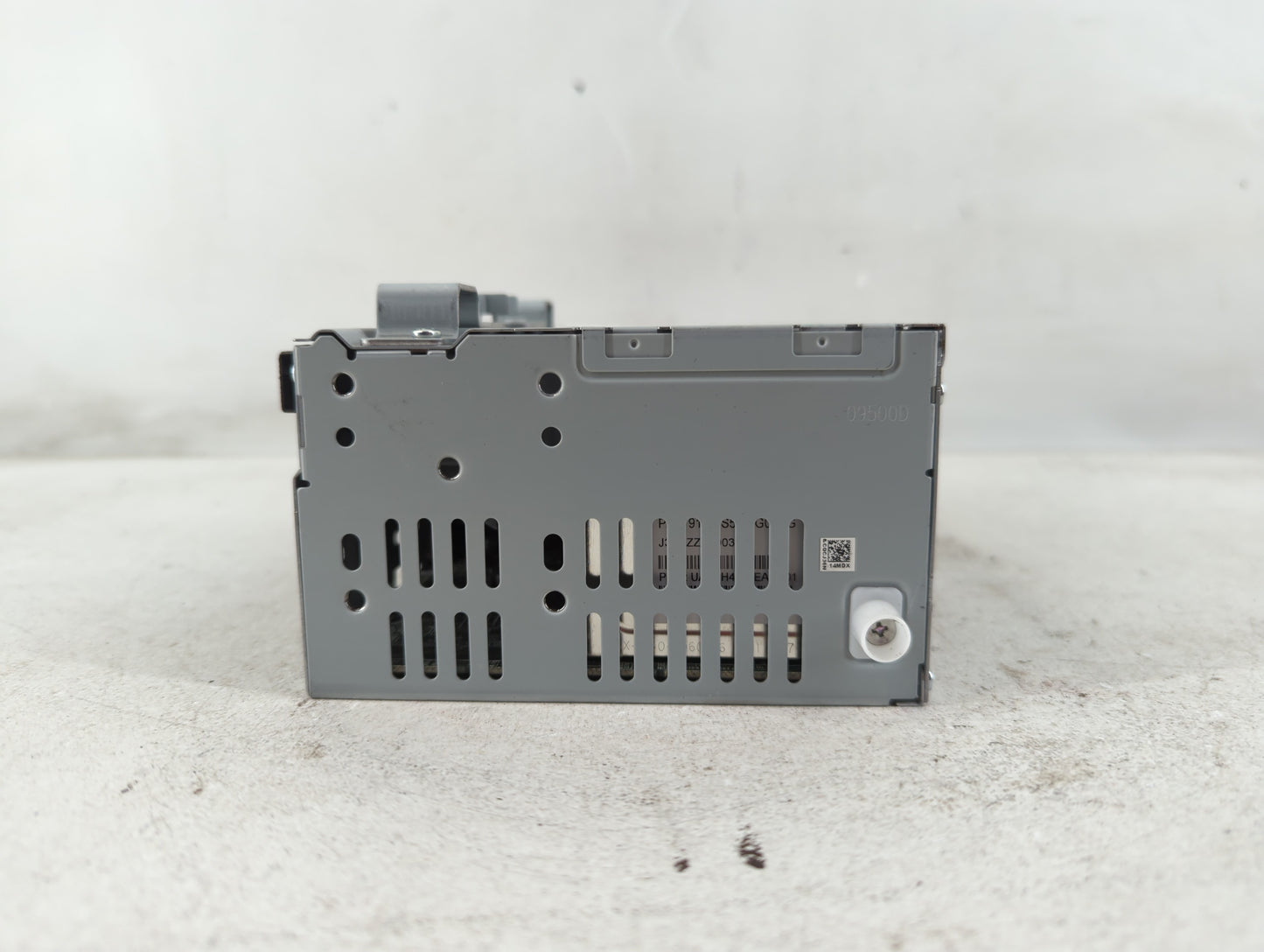 2019 Ford Escape Radio AM FM Cd Player Receiver Replacement Fits OEM Used Auto Parts - Oemusedautoparts1.com