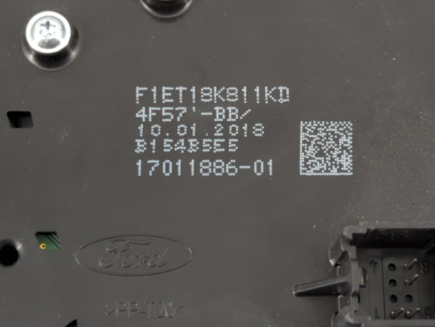 2017-2019 Ford Escape Radio AM FM Cd Player Receiver Replacement P/N:F1ET 18K811 KD Fits Fits 2015 2016 2017 2018 2019 OEM U